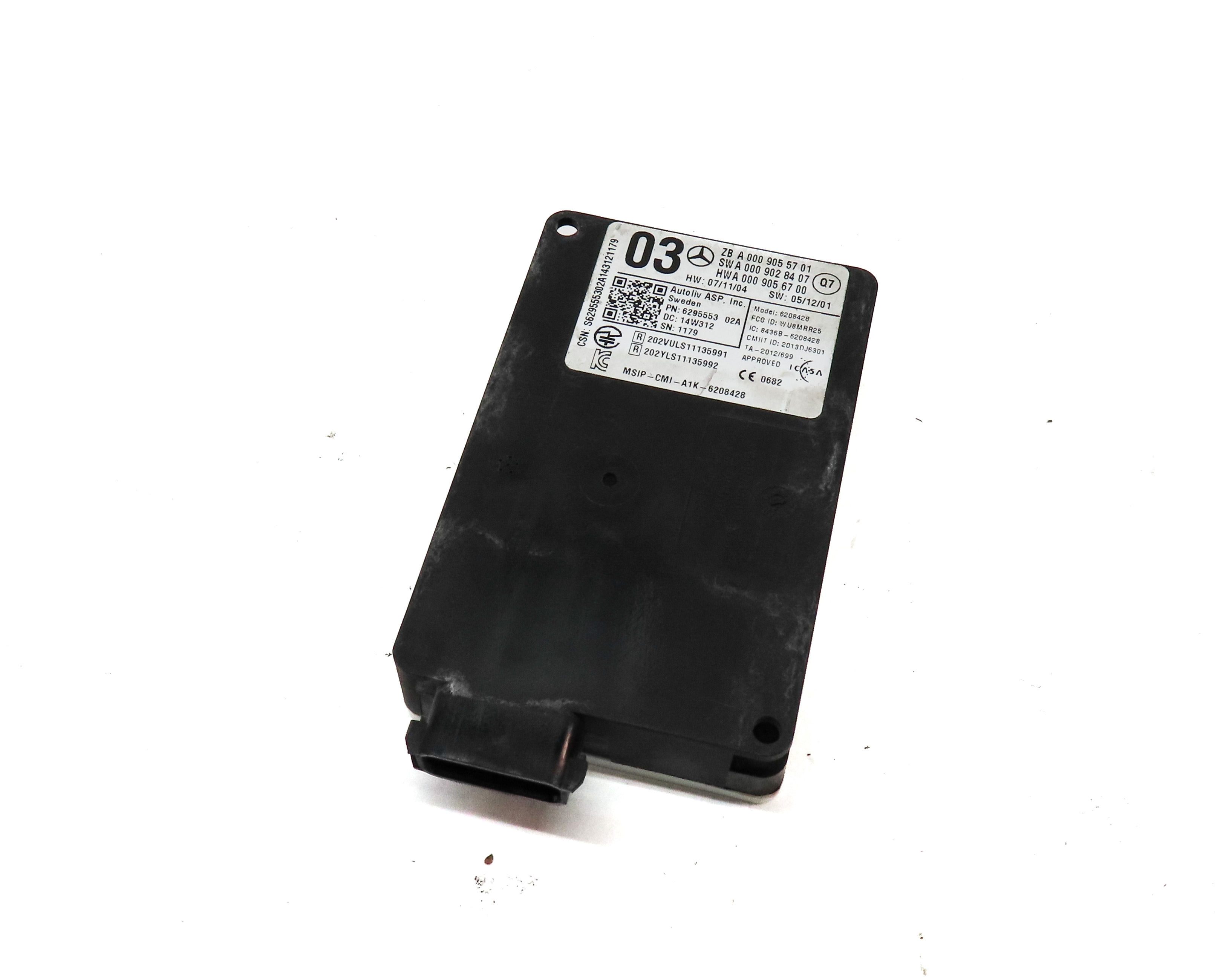 2015 MERCEDES GL550 (X166) REAR BLIND SPOT ASSIST RADAR SENSOR CONTROL MODULE — exact item pictured